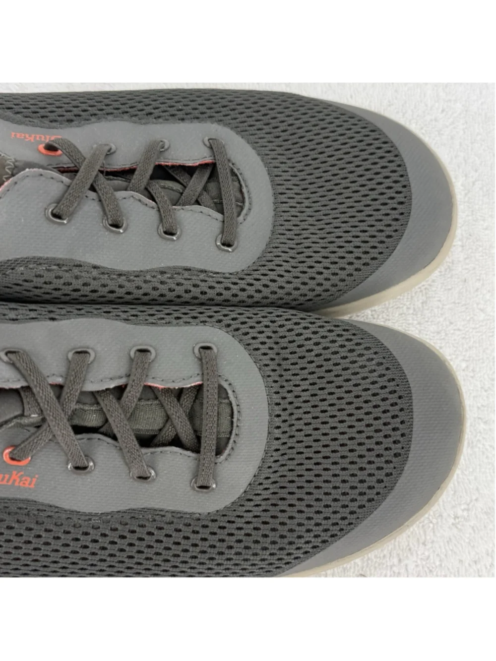 OluKai Moku Pae boat shoes Or Slides Mesh Gray Men’s Size 10